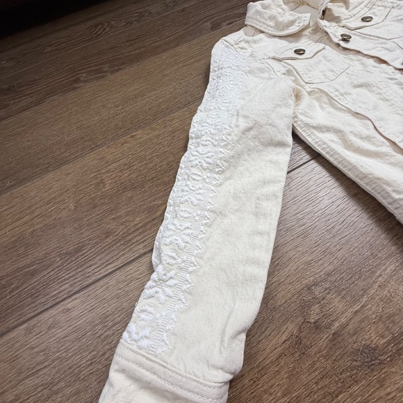 Crewcuts By J. Crew Girls Cream Denim Jean Jacket, Button Front, Embroidered 10 - Picture 8 of 16